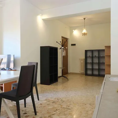 Lägenhet Vr - Residenza 2 Di Picche *