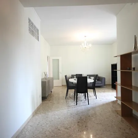 Apartment Vr Residenza 2 Di Picche