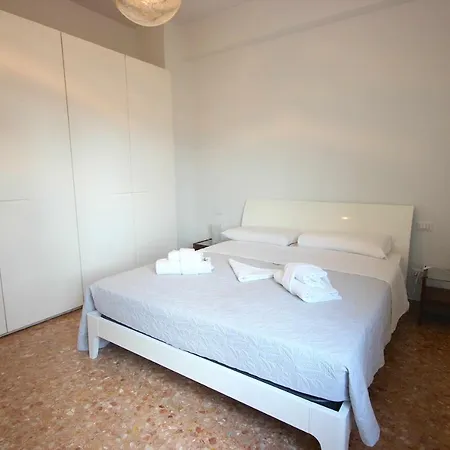 Vr - Residenza 2 Di Picche